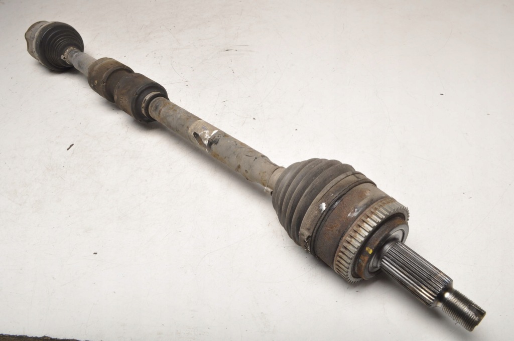 фото №1, Hyundai ix35 1.7 crdi приводной вал правая длинная 495012y930 механическая коробка передач