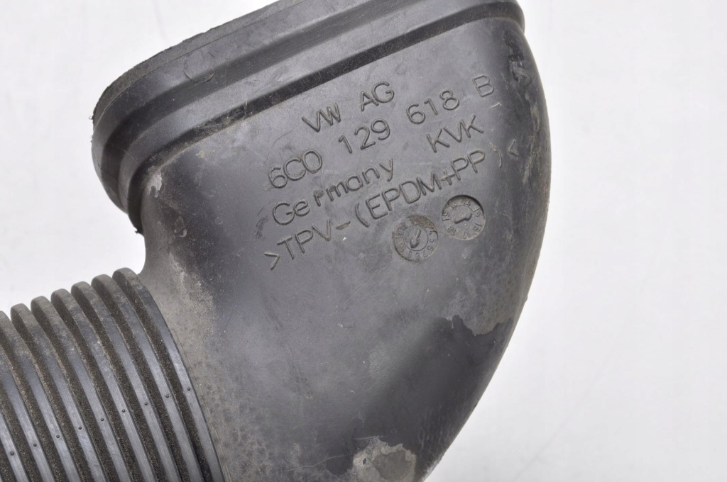 фото №3, Polo 6r 6c skoda rapid 1.4 tdi 90km труба воздухозаборник воздуха 6c0129618b