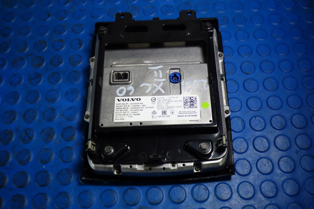 фото №6, Дисплей навигации радио оригинал st.bdb 32316244 volvo xc60 ii 2022