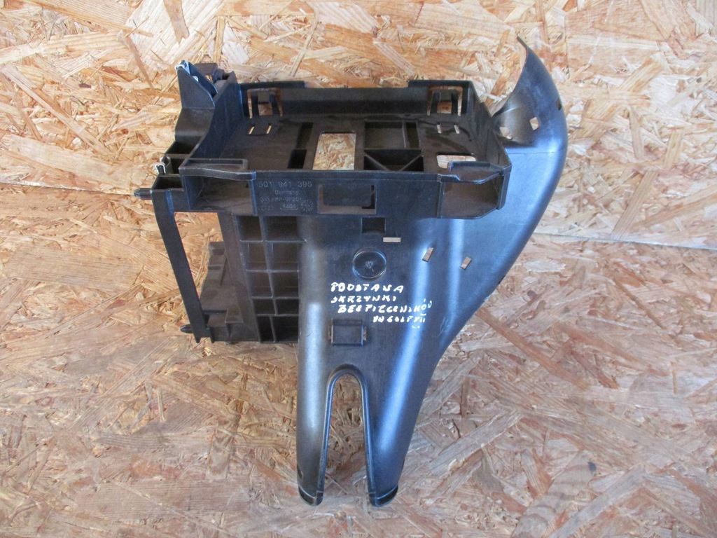 фото №1, Основа коробка запобіжників vw golf vii