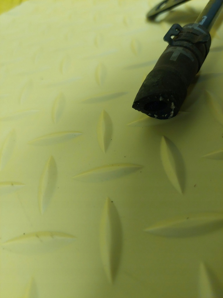 фото №4, Skoda rapid ii 1.6 tdi шланг трубка wody 5q0121070bc