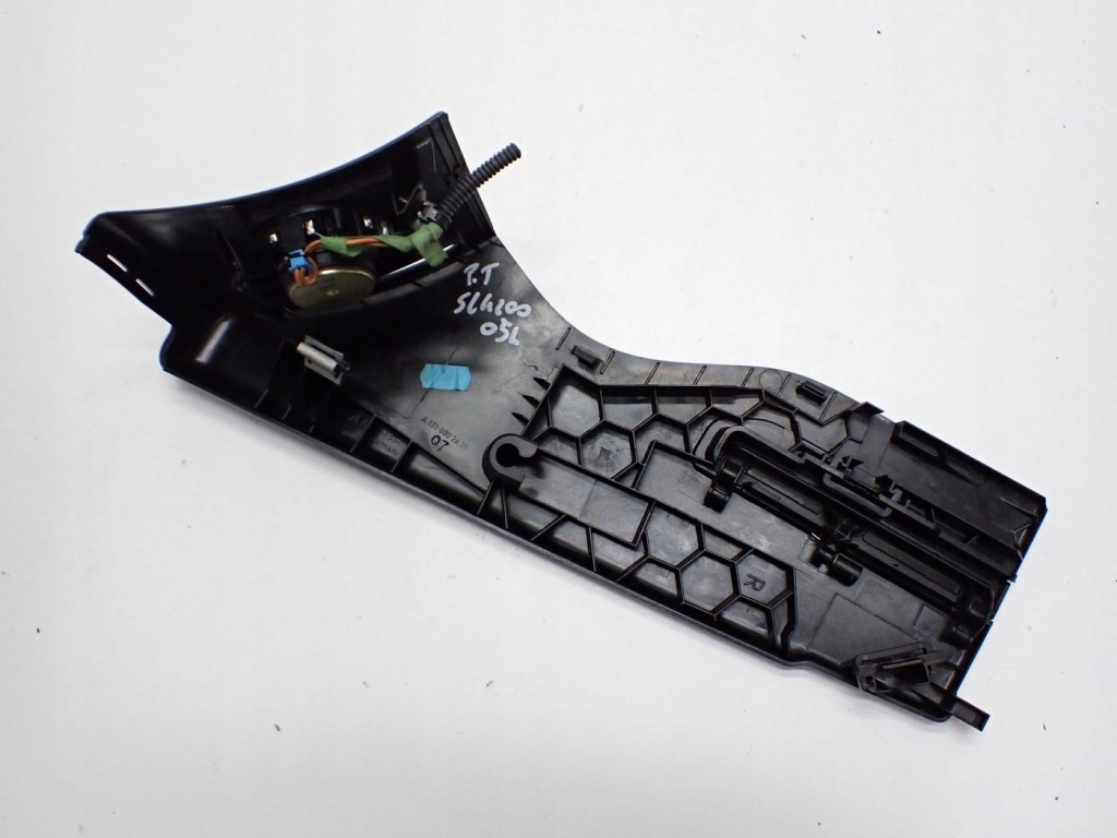 Пластик захист стійка правий задній a17169032425 mercedes slk ii r171 05r Ціна