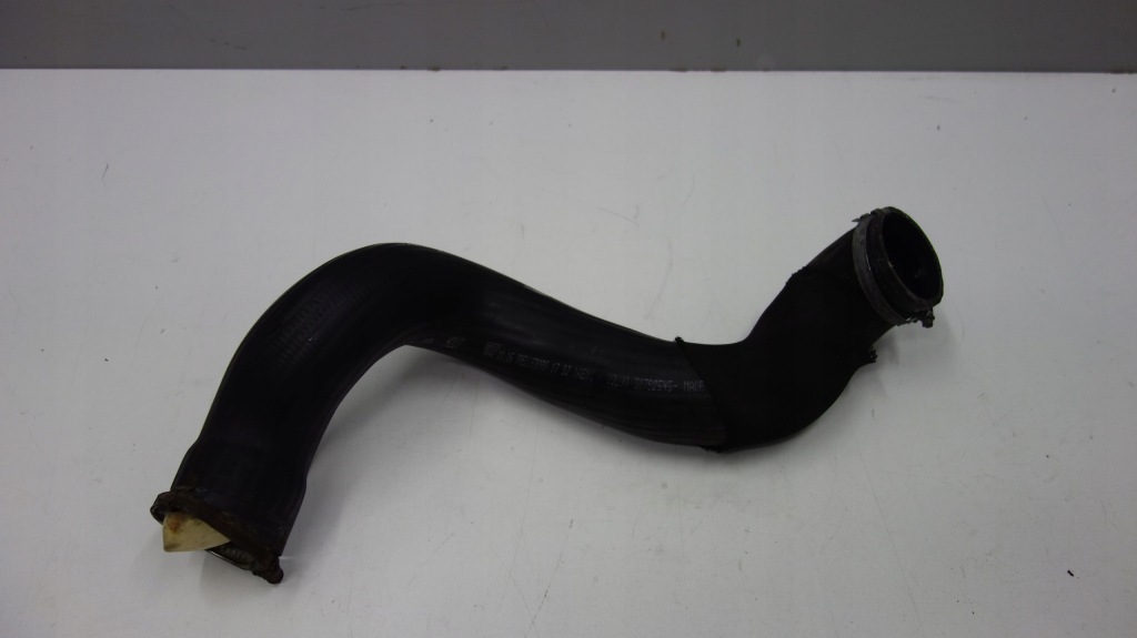 Купити Volvo труба інтеркулер 30792545