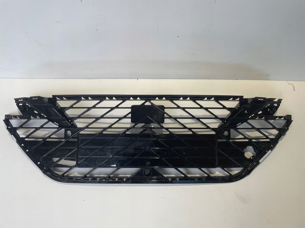 фото №1, Решётка решётка радиатора бампера перед seat ateca lift