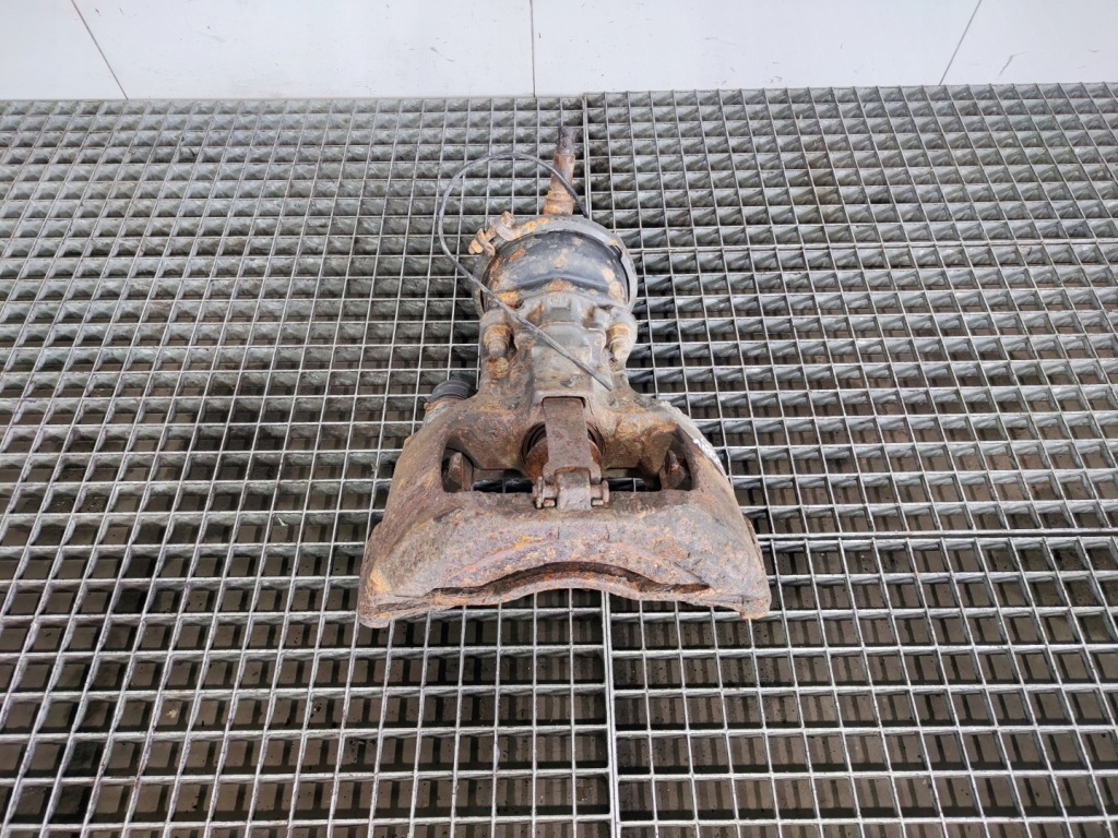 фото №1, Супорт перед передній mercedes atego i 917