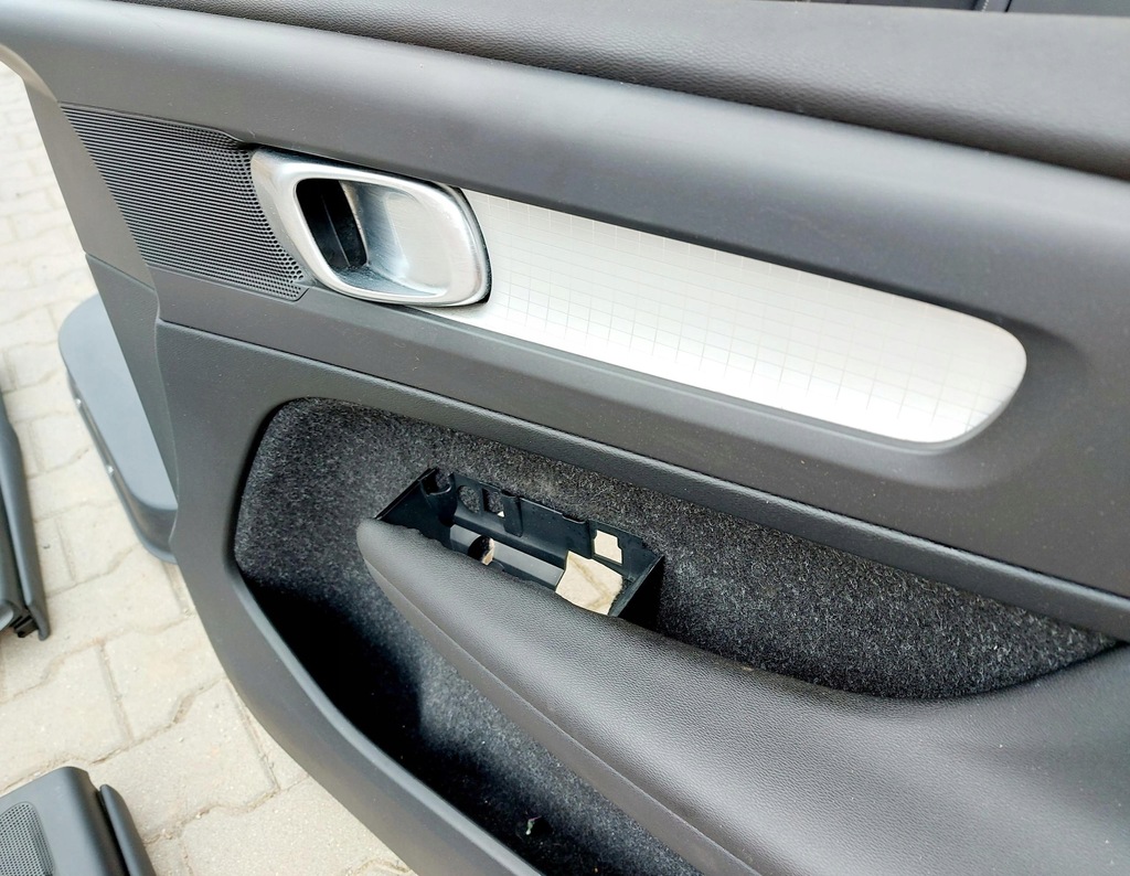 фото №14, Volvo xc40 18r. сиденья заднее сиденье обшивки полукожа