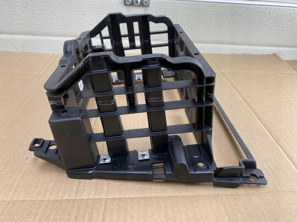 фото №6, Bmw 5 e60 e61 каркас кронштейн радио радио