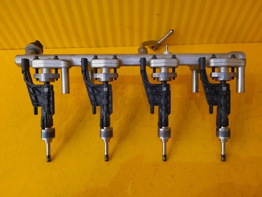 фото №11, Bmw 1 f40 молдинг впрыскная насос топлива b48