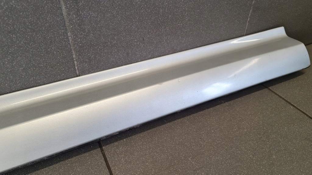 фото №5, Молдинг дверь левый перед audi a8 d3 ly7w odstaje