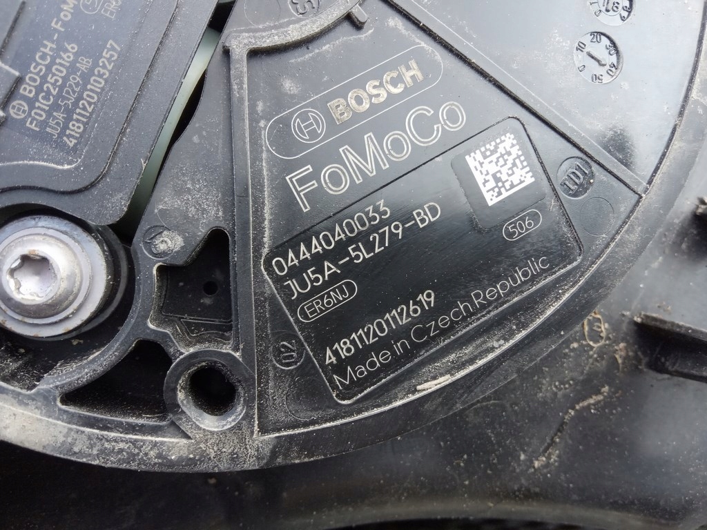 фото №8, Ford edge lift 2.0 ecoblue - бак adblue заливная горловина