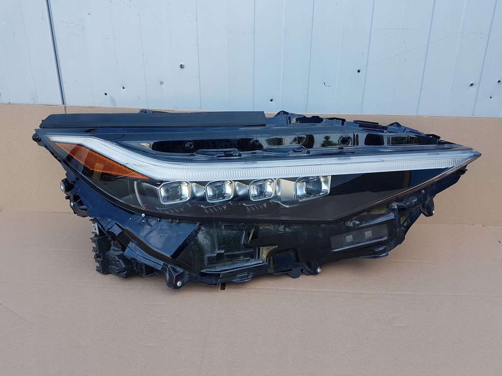 фото №1, Лампа перед правая toyota bz4x full led 22-