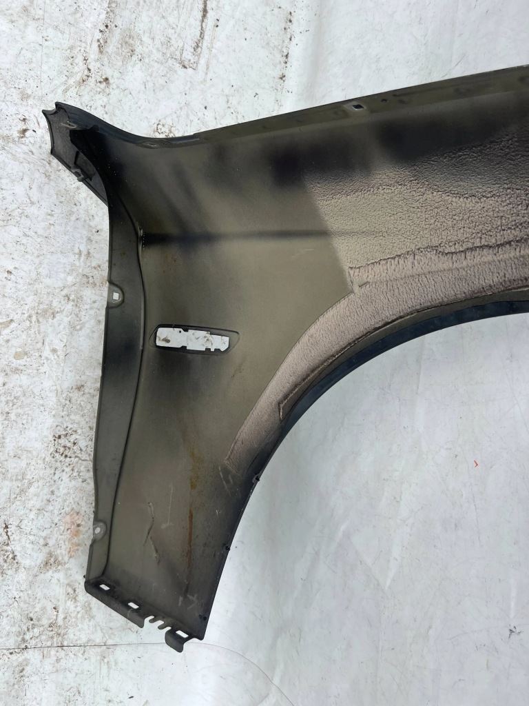 Крыло  левое  bmw f10 f11 5 перед передний 2009 Недорого