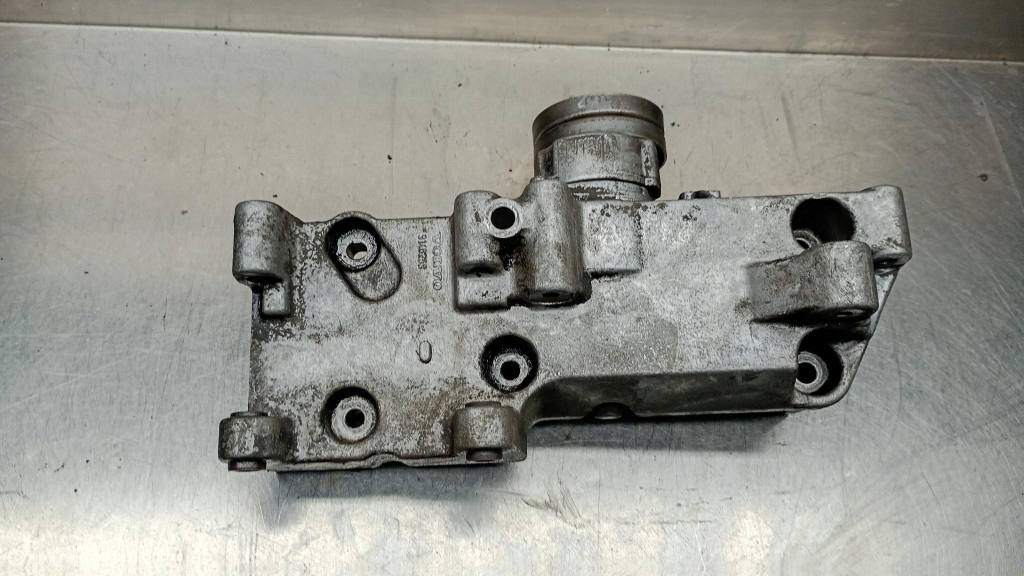 Купить Кронштейн генератора volvo v40 1 2.0b 97r 9146253