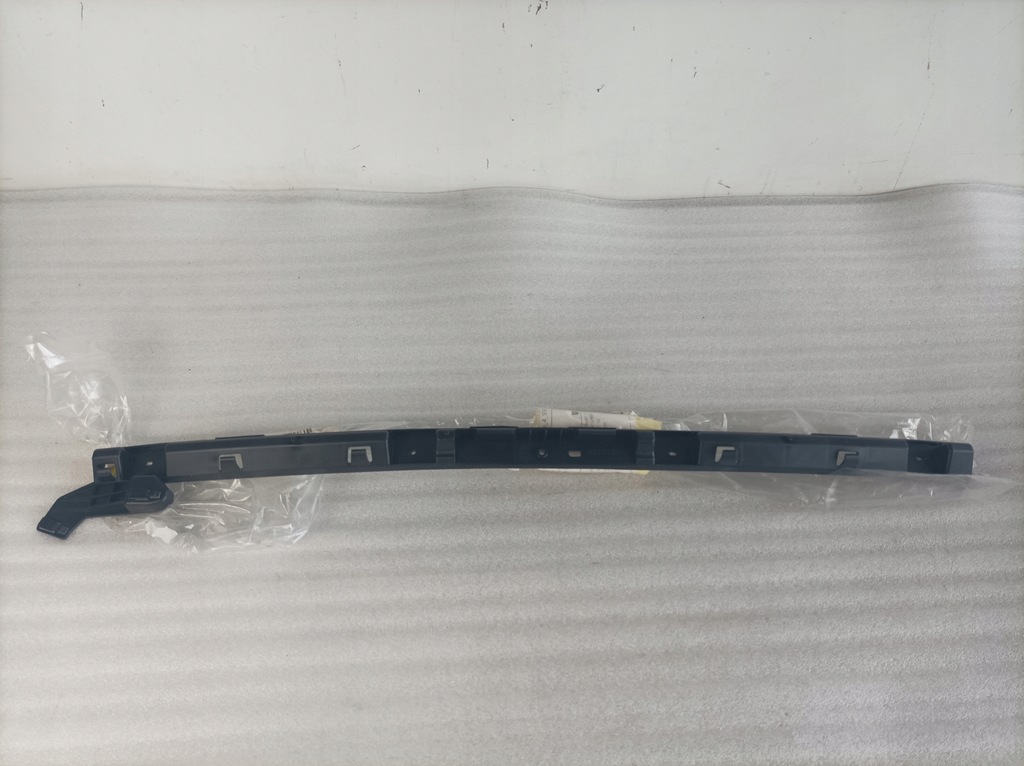 фото №1, Opel crossland направляющая бампера задняя 39097399