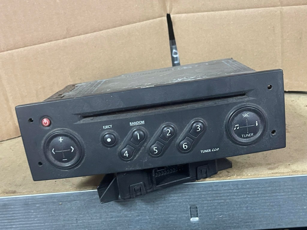 фото №1, Радіо cd заводський __ megane scenic ii lift 8200256141