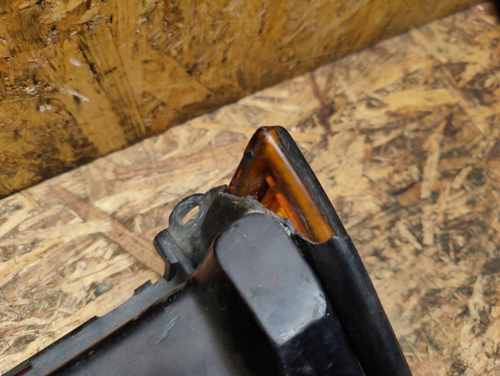 Лампа правая задний  mercedes w123 1238204964 r с Разборки