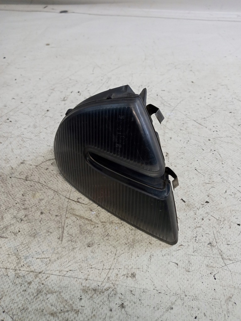 фото №1, Поворотник левый перед alfa romeo 147