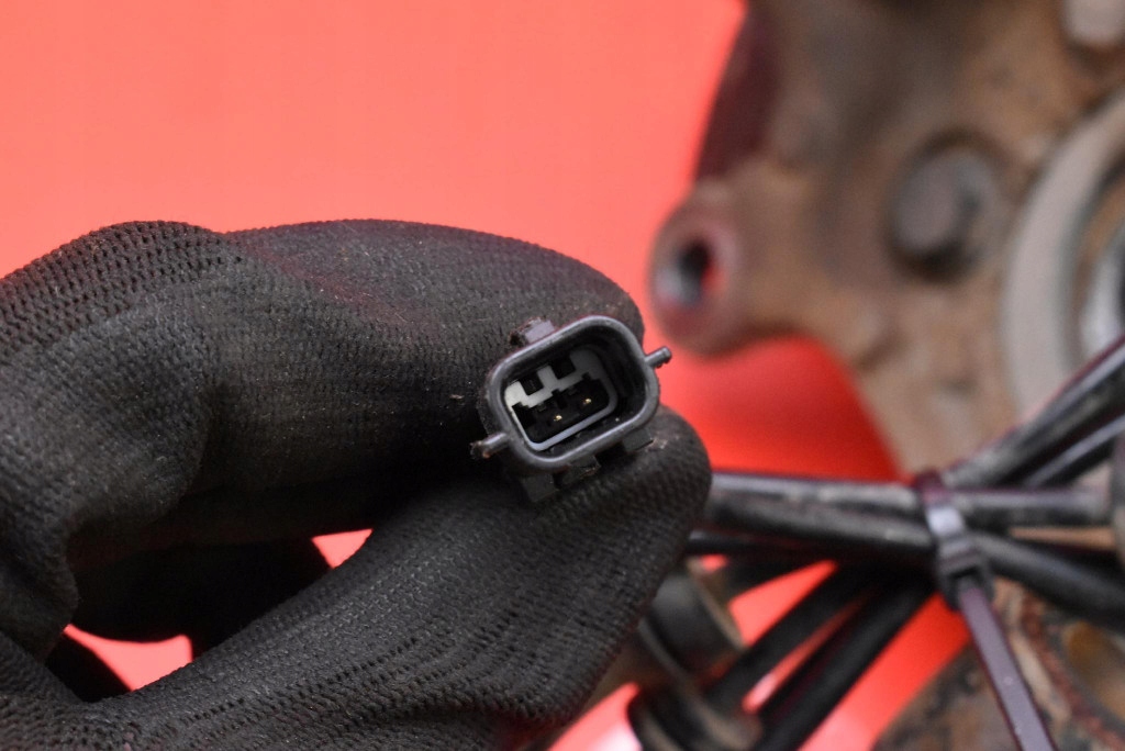 фото №9, Поворотный кулак ступица левый перед nissan leaf 1 i za0 lift 10-17