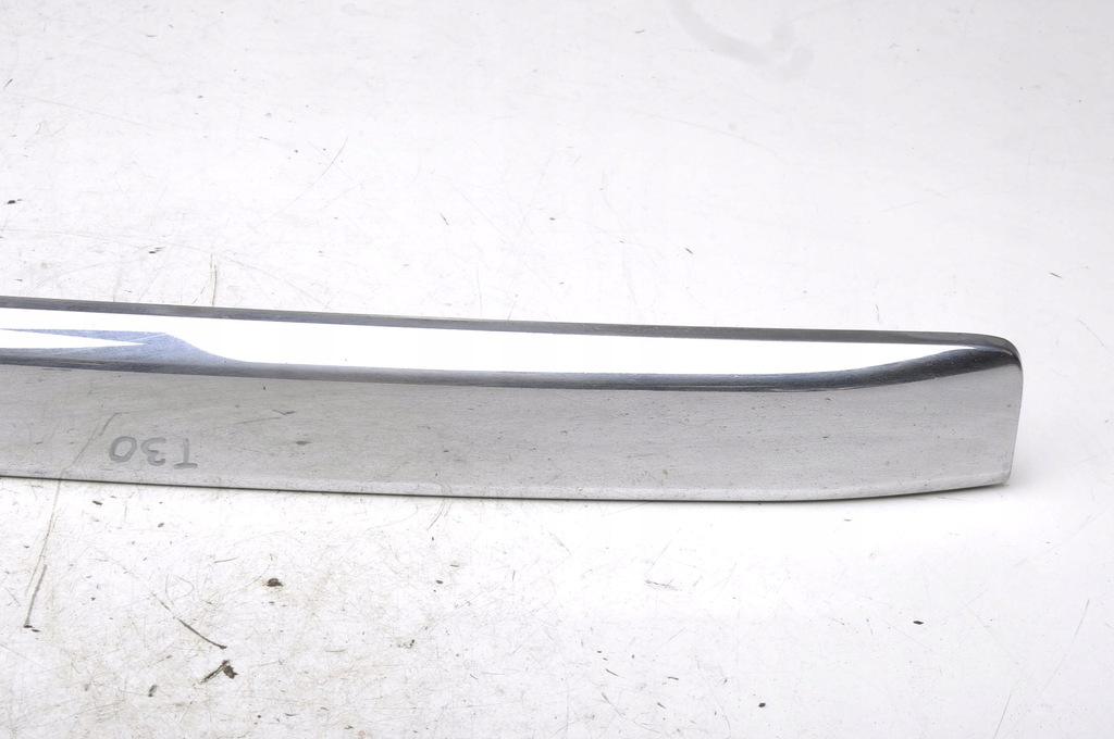 фото №7, Nissan x-trail t30 накладка молдинг крышки 287108h300