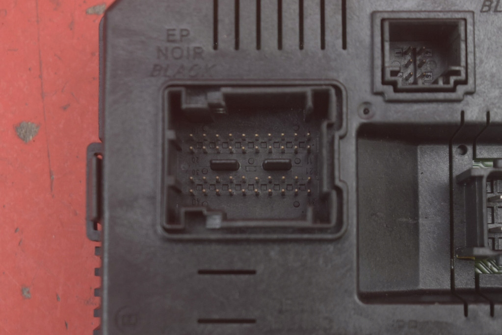 фото №7, Коробка запобіжників bsi 9660105980 peugeot 307 2.0 16v 143 km lift 05-08