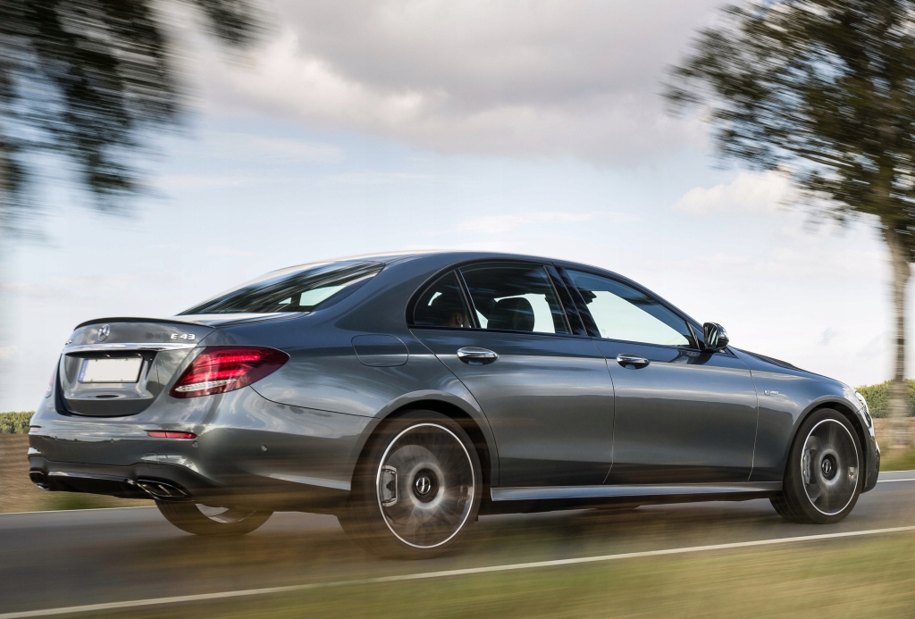 фото №11, Mercedes w213 спойлер спойлер na крышка amg !