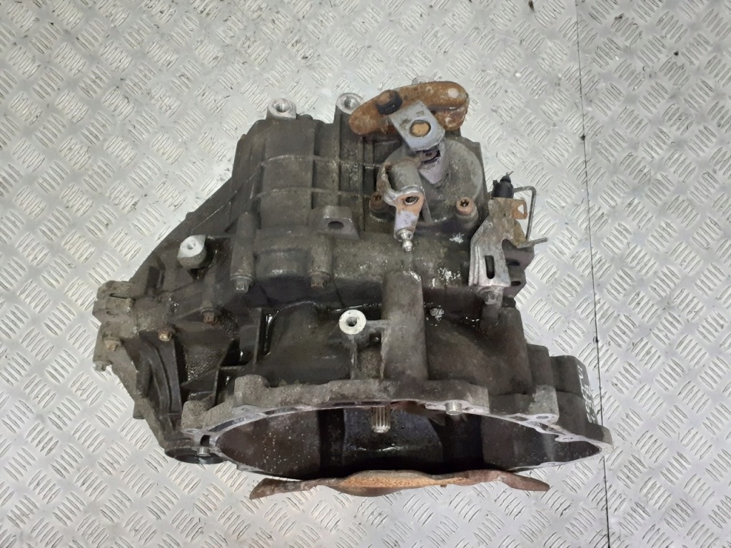 Коробка передач передач mitsubishi colt vi 1.3 pmn130194 Недорого