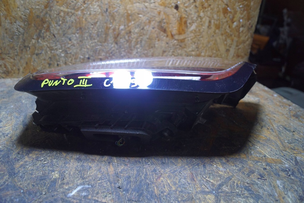 фото №13, Fiat grande punto evo iii лампа лівий задня c1829