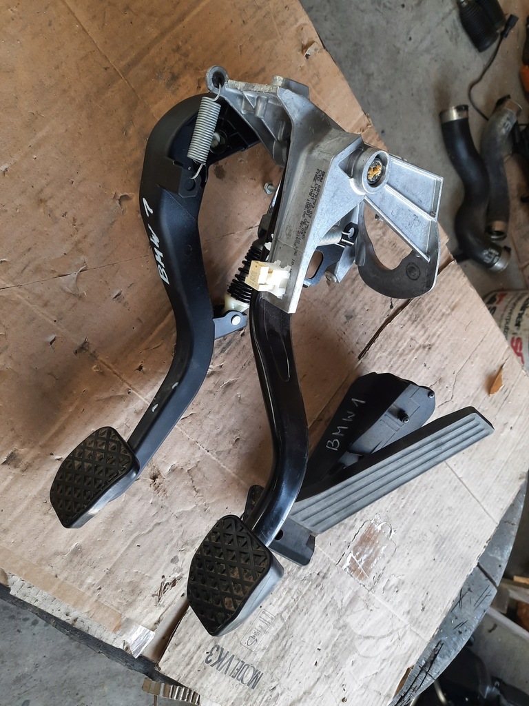 фото №7, Bmw 1 f20 f21 lift 18r. педали комплект