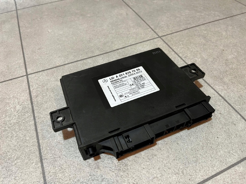 фото №1, Mercedes w221 keyless go исправный