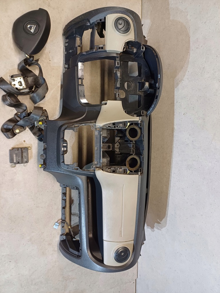 фото №11, Приборная панель консоль комплектная с ремни датчиком i подушка безопасности dacia dokker