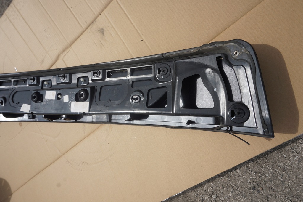 фото №7, Alfa romeo stelvio 17- накладка крышки