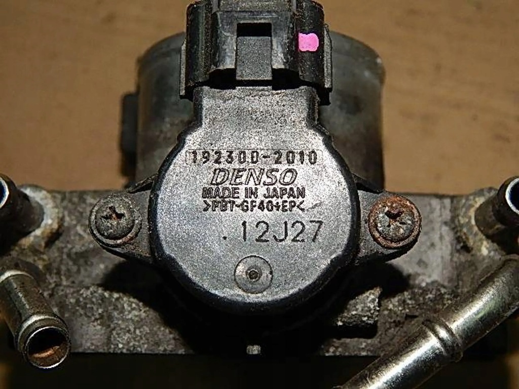 фото №7, Дросельна заслінка toyota avensis t25 2.2 d4d 03-08