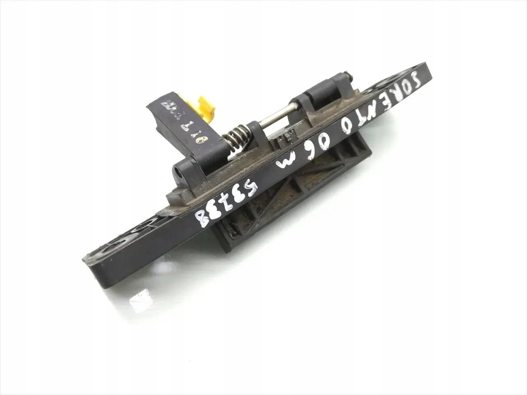 фото №10, Kia sorento кронштейн / ручка зовнішня відкривання кришки задній / багажника