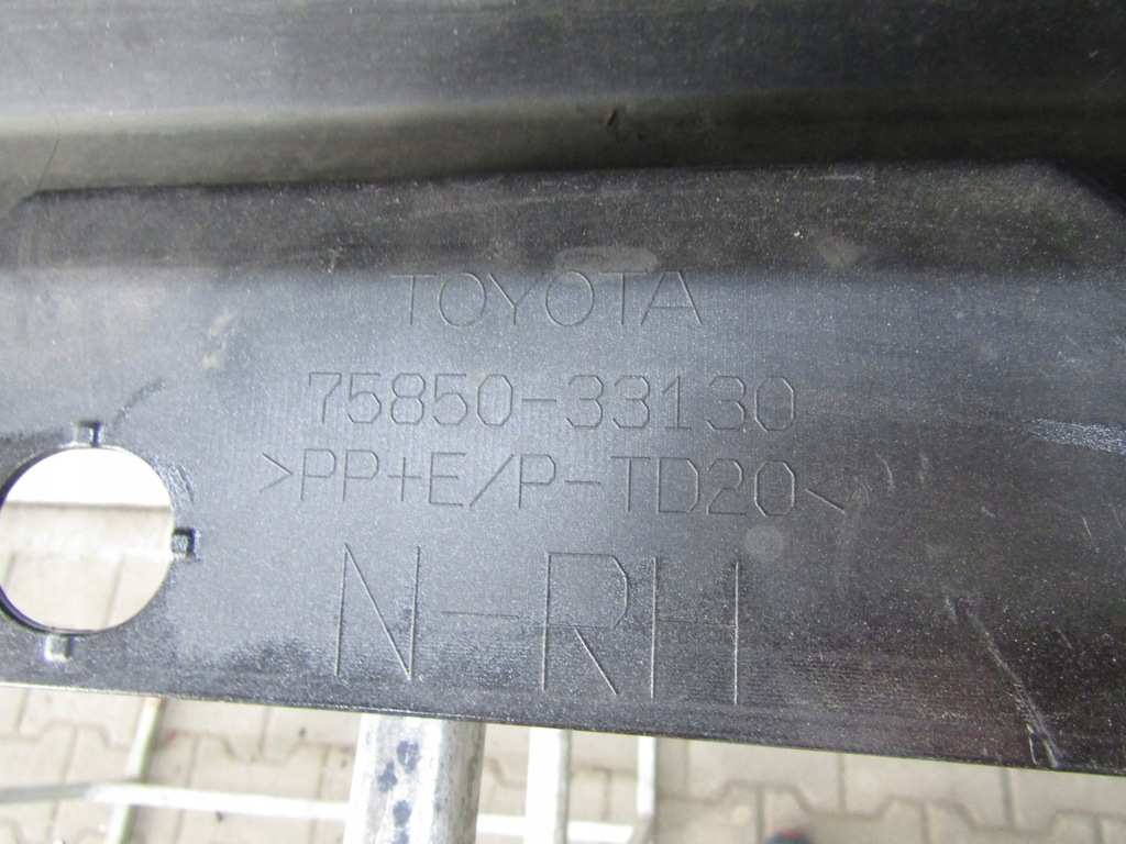 фото №10, Молдинг порог правая toyota camry xv70 17- 75850 33130