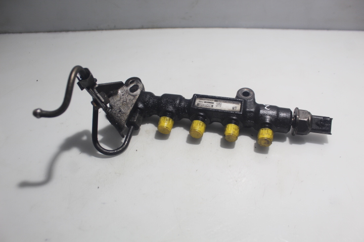 фото №1, Молдинг впрыскная volvo s40 ii 1.6d