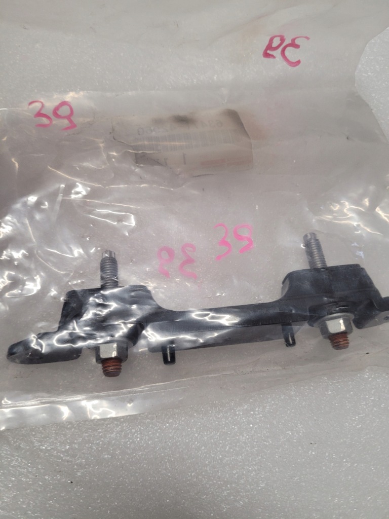 фото №5, Toyota rav4 v 5 кронштейн рейлінг правий перед праве передні 6347142050