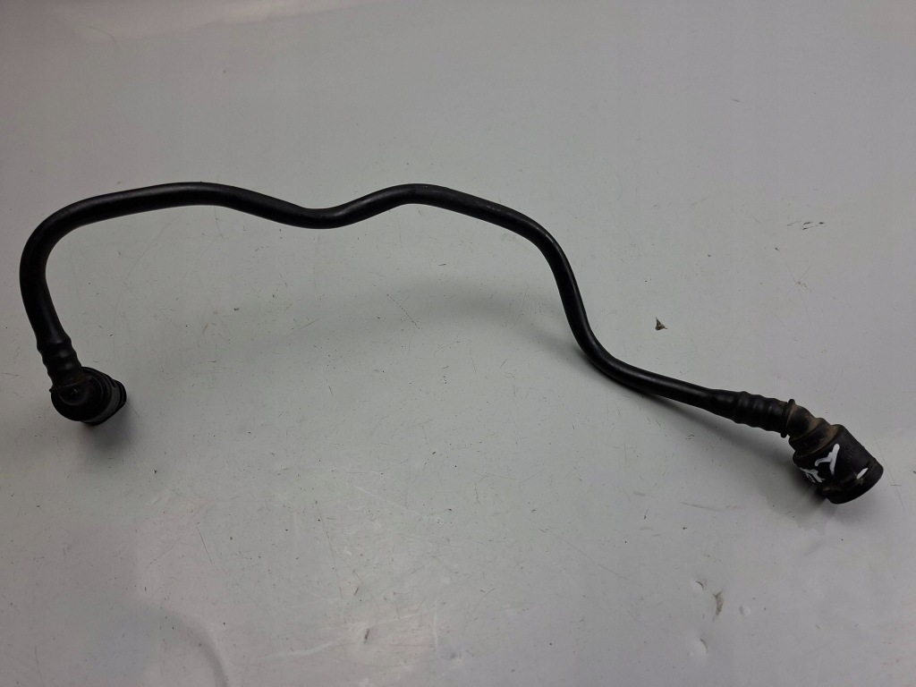 Шланг водяной турбонагнетателя bmw 5 f10 f11 7592650 с Разборки