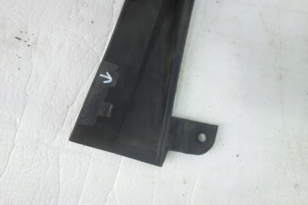 Дифузор бампера задня audi rsq3 q3 rs 19- 83a807568d Ціна