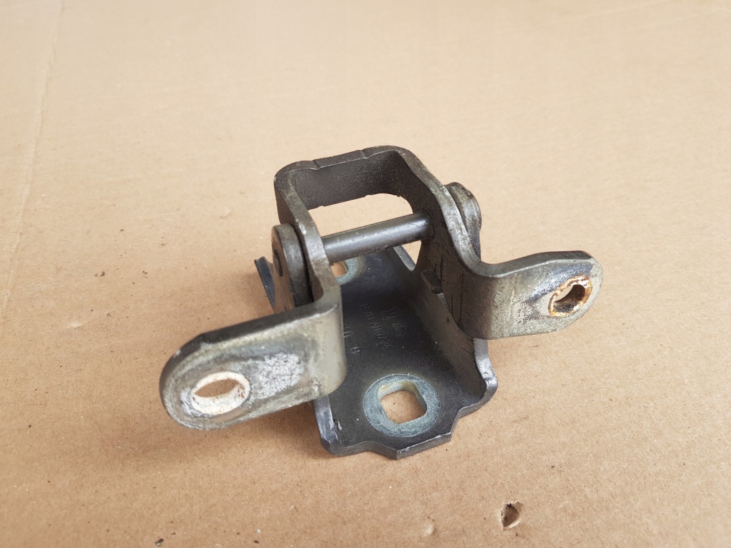 Комплект петлі двері правий перед / opel insignia a 2008-2017 / z177 Київ