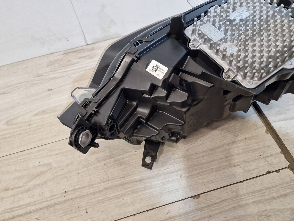 фото №7, Land rover discovery 5 v nowa лампа левая led high my42-13w030h