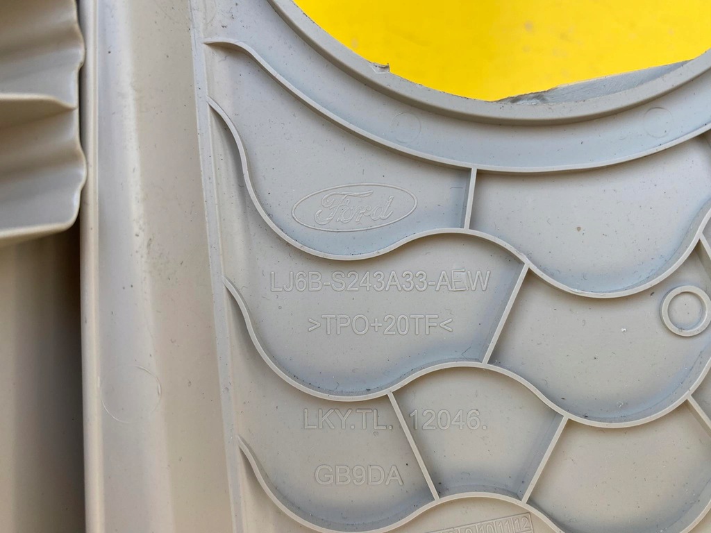 фото №5, Ford escape mk4 kuga iii пластик блок двигуна оббивка