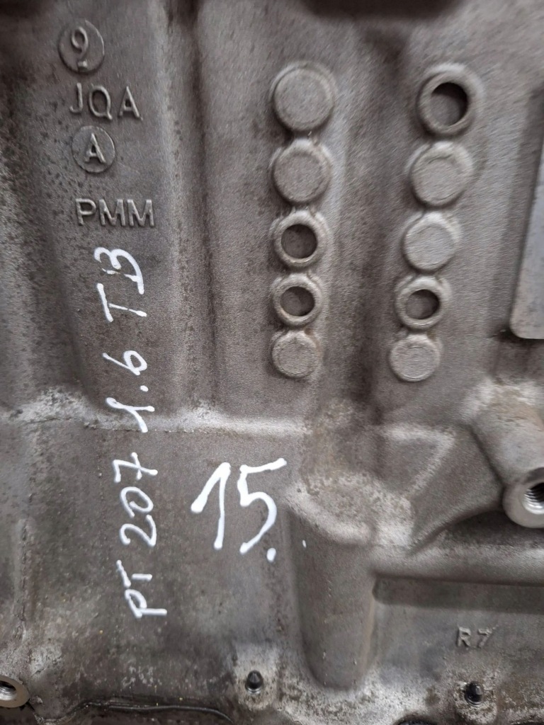 Блок dół двигуна peugeot 207 1.6 vti бензин код двигуна: psa5fx nr15 в Україні