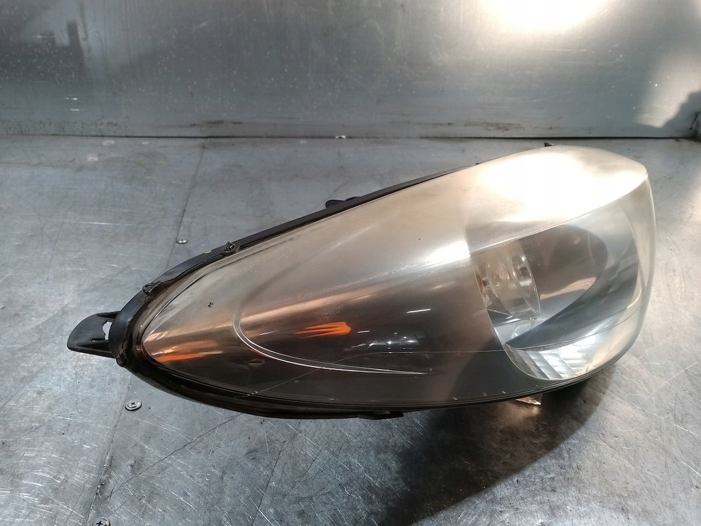 фото №10, Лампа перед права peugeot 206 plus 9686606280-00