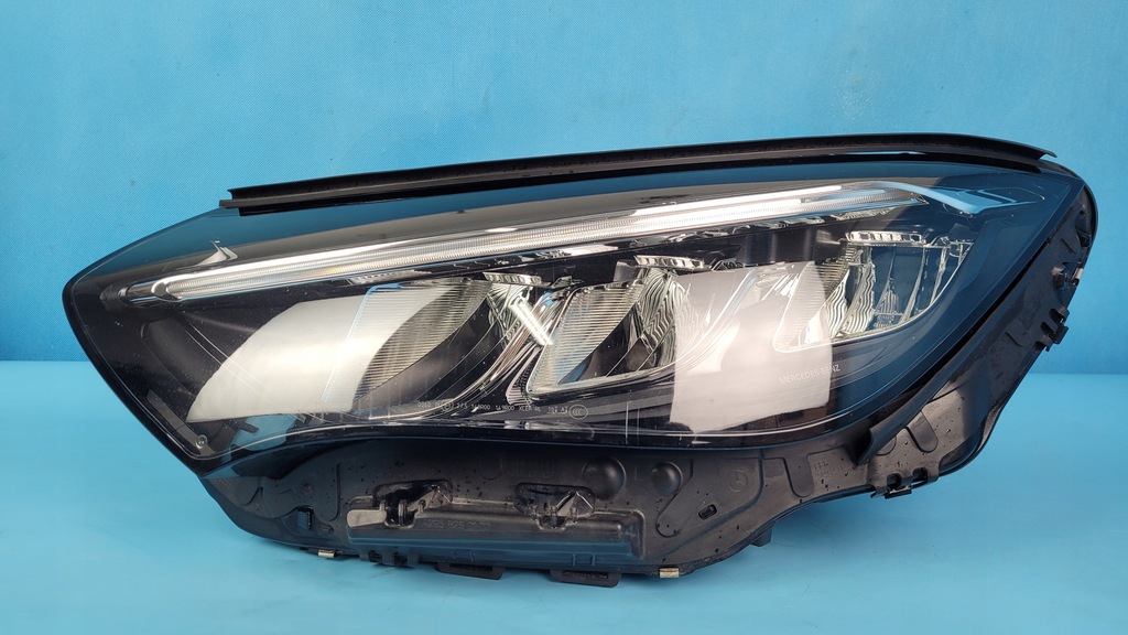 фото №1, Mercedes eqe w295 350+ лампа full led performance левая перед a2959069700
