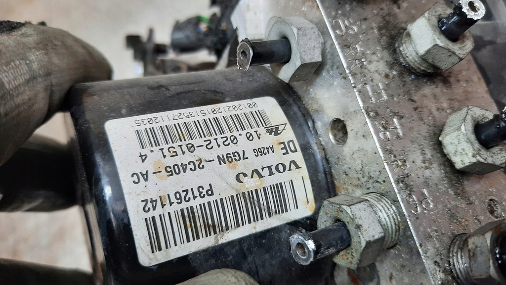 фото №4, Насос abs 31261142 volvo xc70 ii 2.4d5