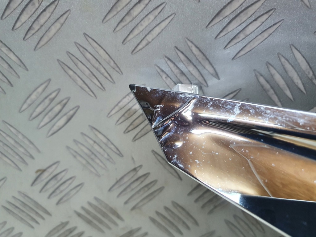 Решітка радіатора решітка радіатора lexus rx 09-12 hybrid Оригінал