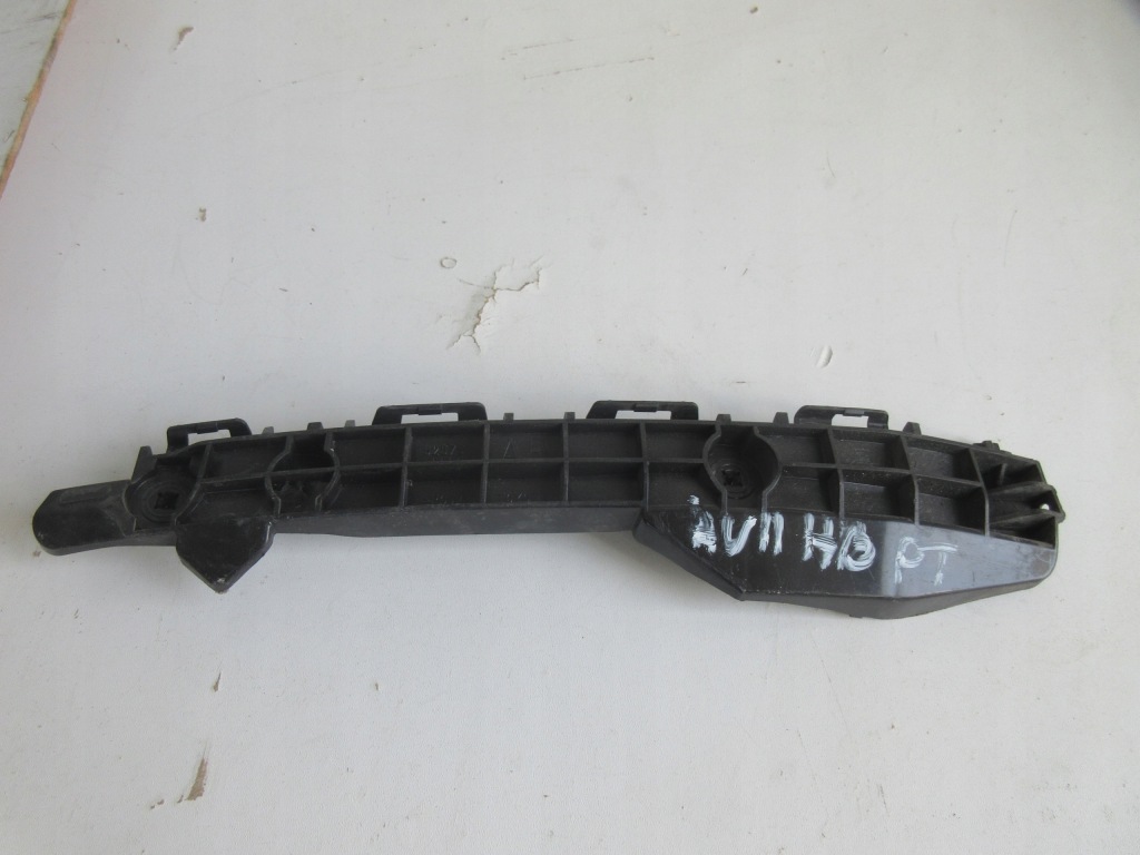 фото №1, Auris ii hb направляющая правый задняя 52575-02091