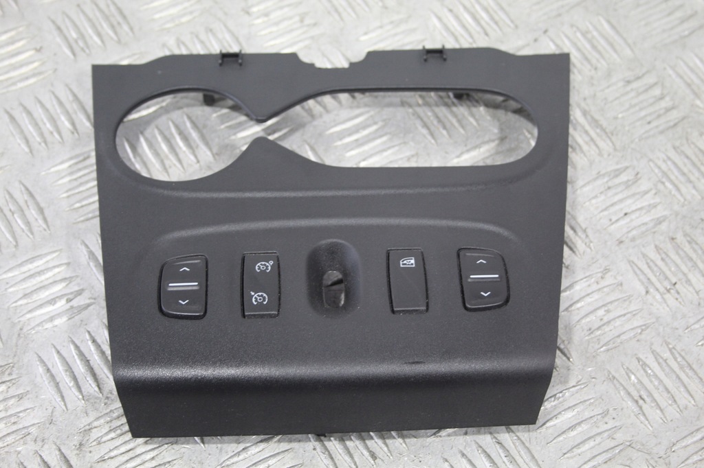 фото №1, Рамка консолі перемикачі sandero stepway 2 ii lift 275002137r