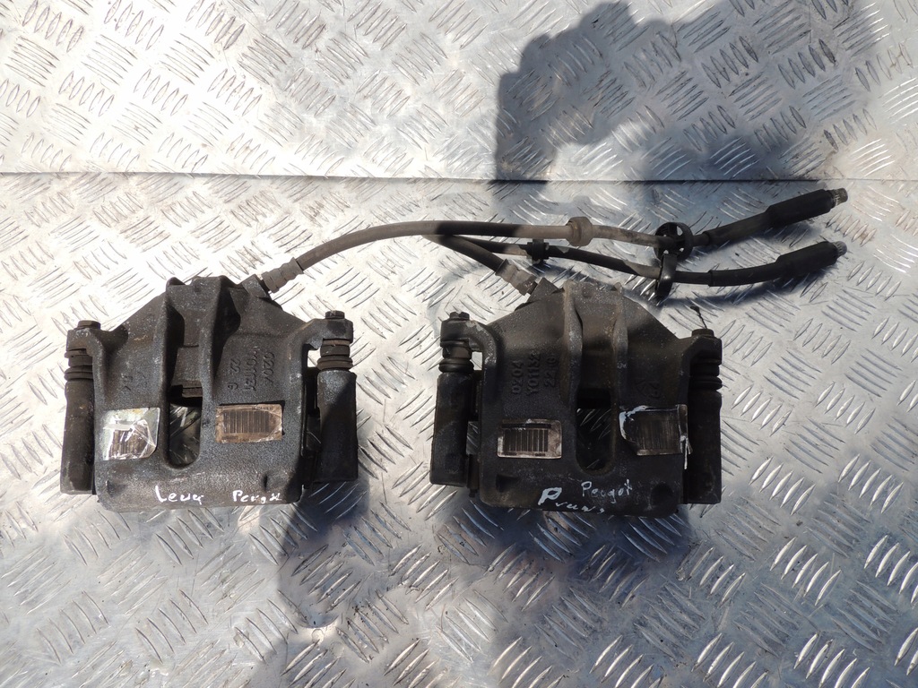 фото №1, Peugeot 2008 i lift суппорт задняя левый правый 1.6hdi