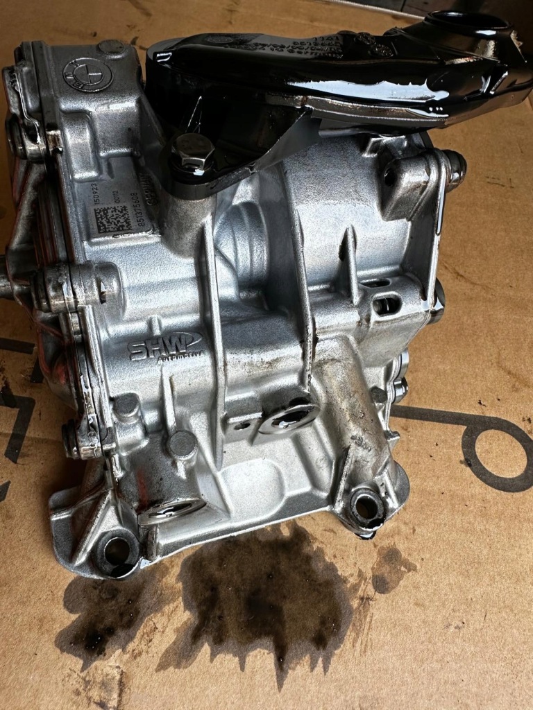 Купити Насос оливи bmw 116d b37d15a